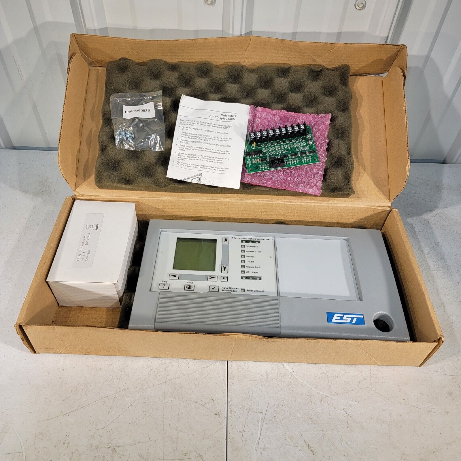 Edwards Command Display Edwards EST RQS1-CPU-1 Single Loop Intelligent Addressable CPU/Display ...
