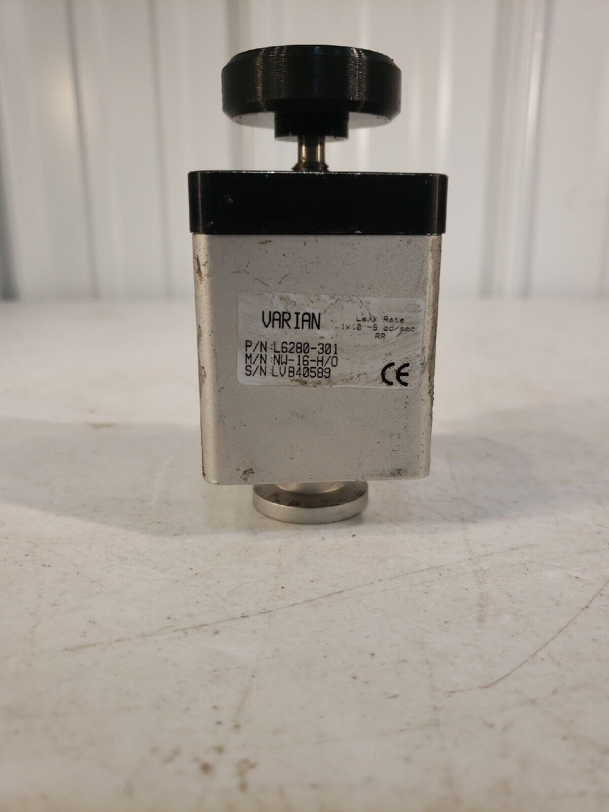 Varian L6280-301 Aluminum Block Bellows Valve NW-16-H/O High Vacuum ...