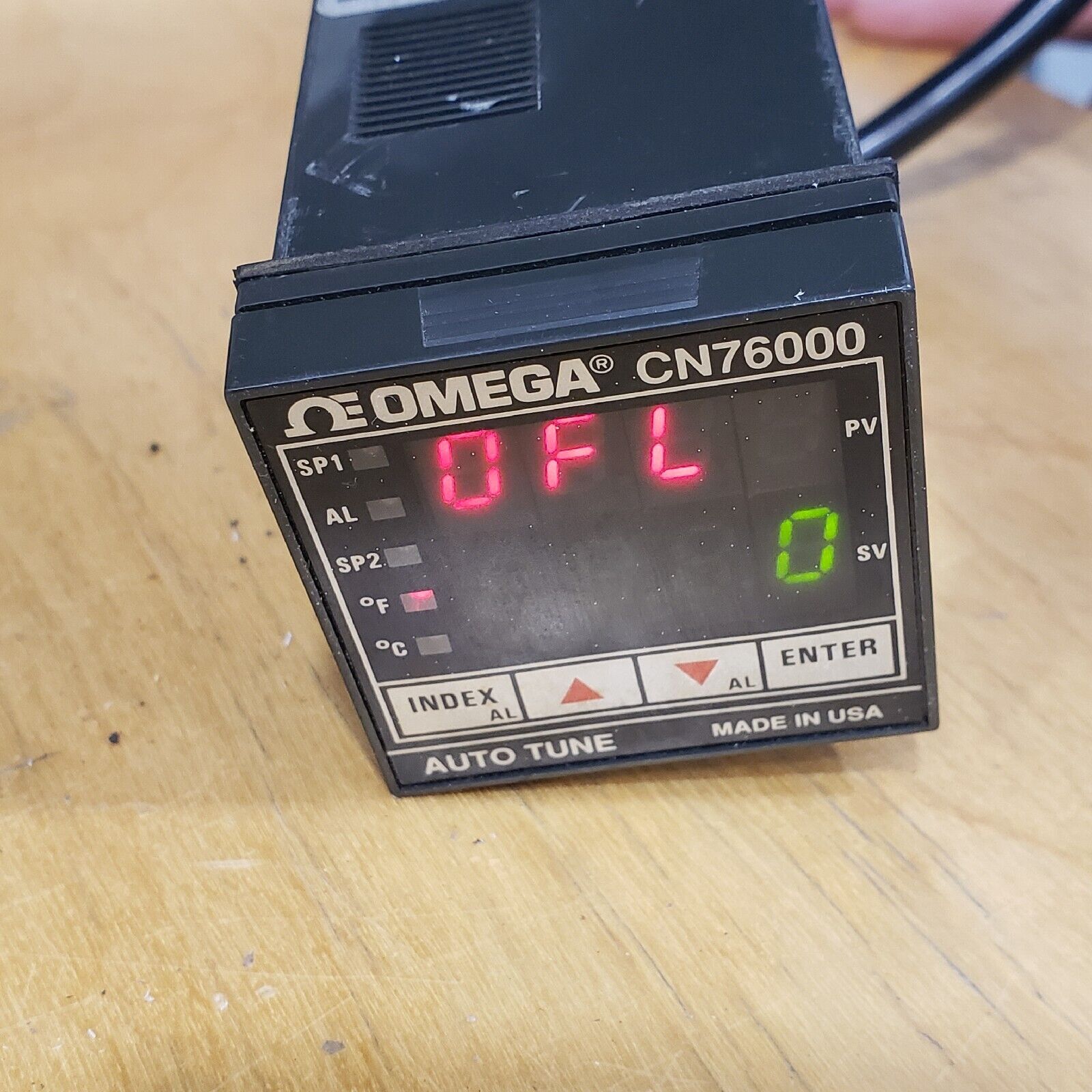 Omega Microprocessor Omega CN76000 Microprocessor-Based Temperature/Process Controller – Lab ...