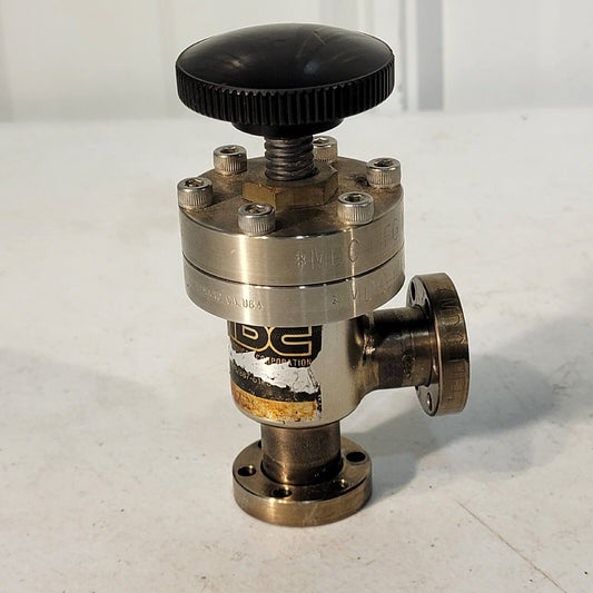 MDC 1.33" DN16CF Mini CF Right Angle Manual Bellows Sealed Valve AV-75M