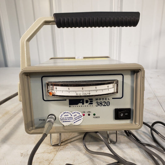 ADE Technologies Model 3820 with Probe Vintage DC Pressure Meter