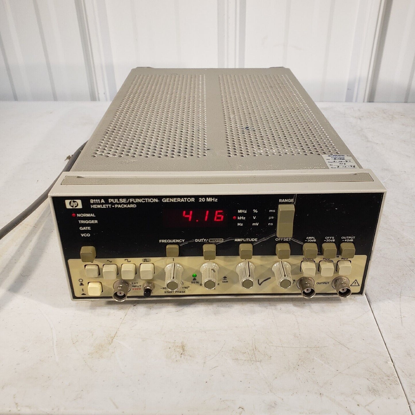 Hewlett Packard HP Agilent 8111A Pulse/Function Generator 20MHz