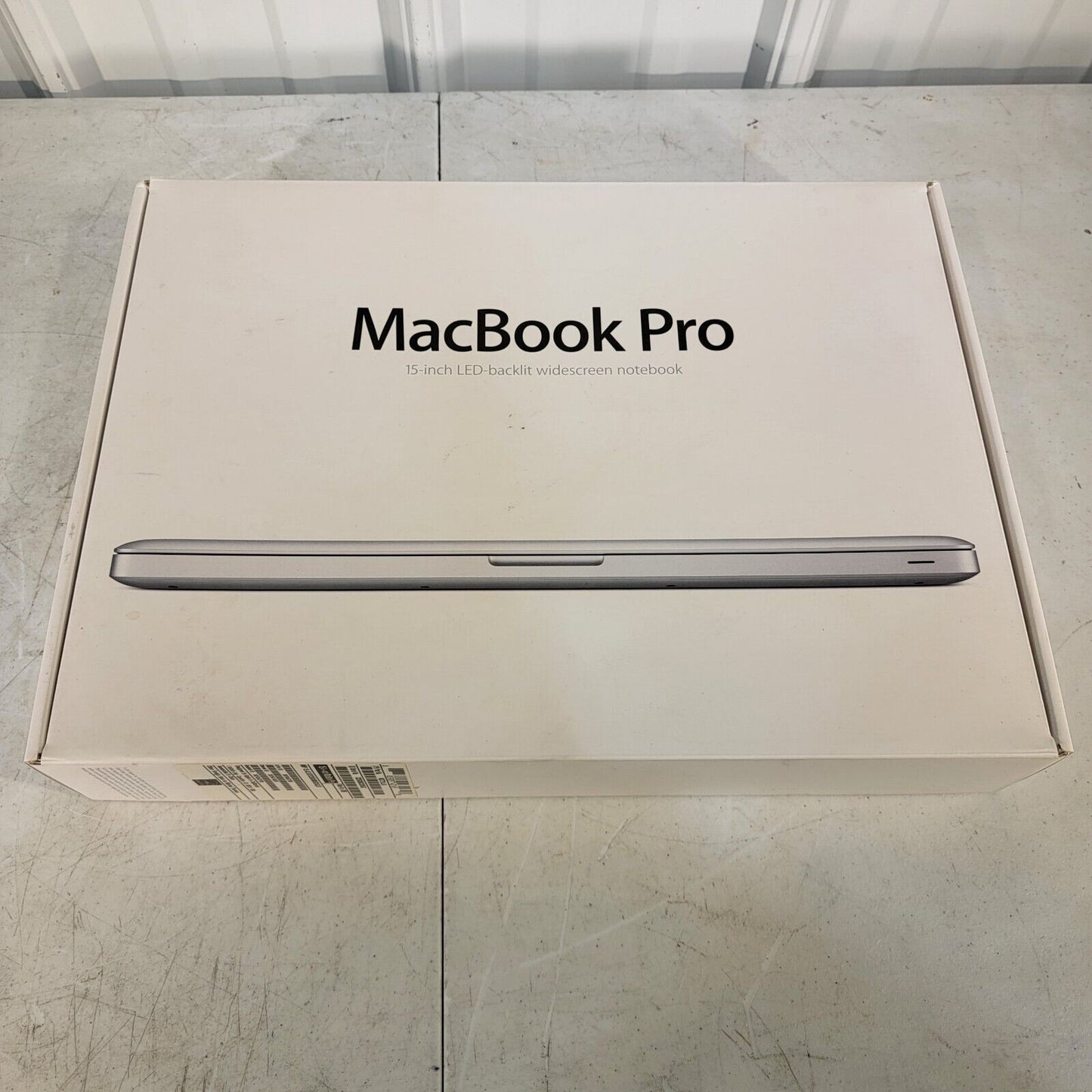 Apple MacBook Pro BOX ONLY A1286 MC721LL/A 15.4 Inch 2.0 GHz i7 Early 2011