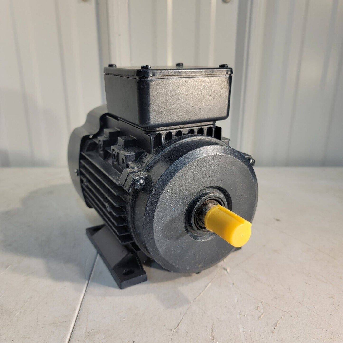 Marathon Electric 1/2 HP 1695RPM 230/460VAC 3PH IP55 71T17FH5327