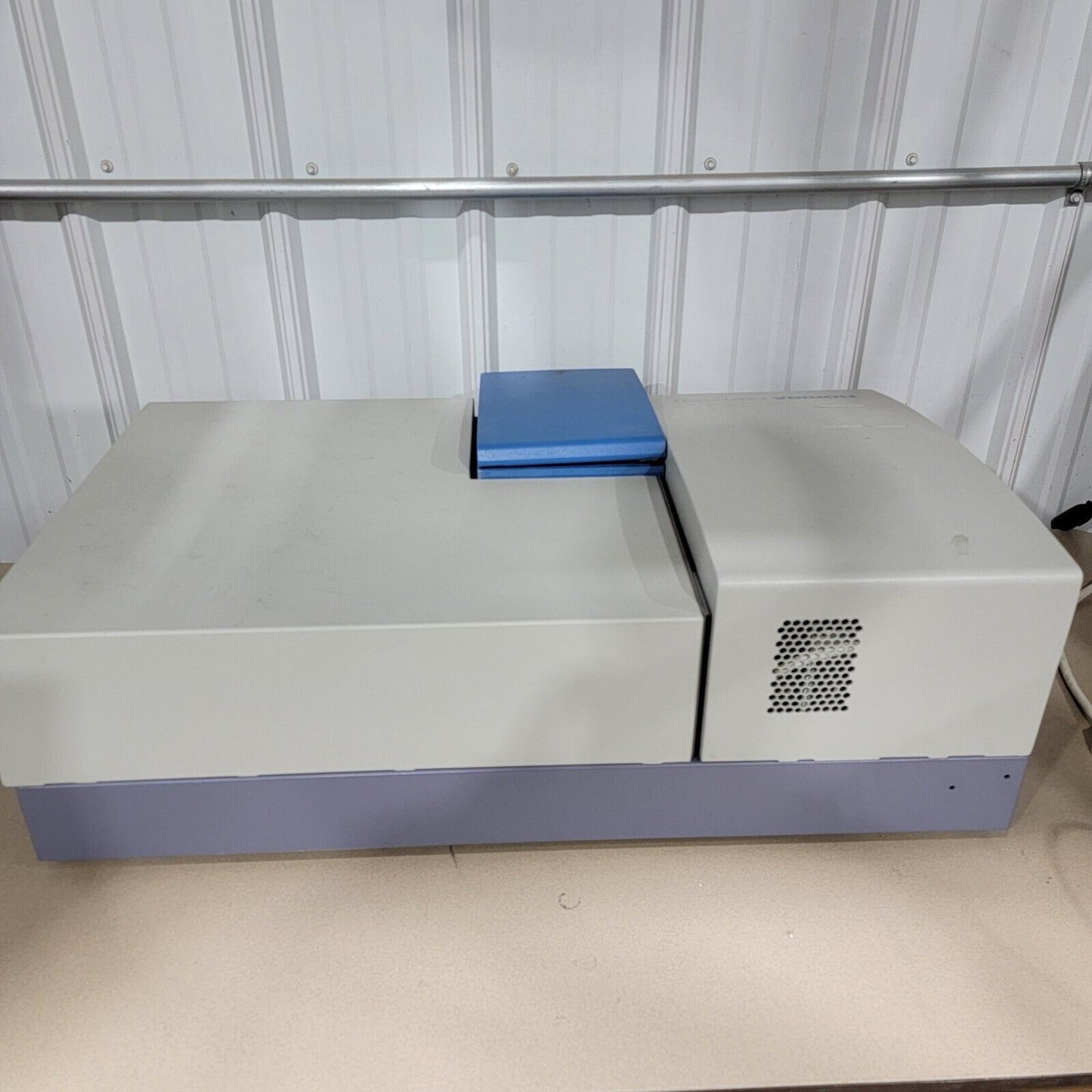 Horiba Fluoromax-4 Spectrofluorometer Spectrometer TCSPC w/ FluorEssence USB Key