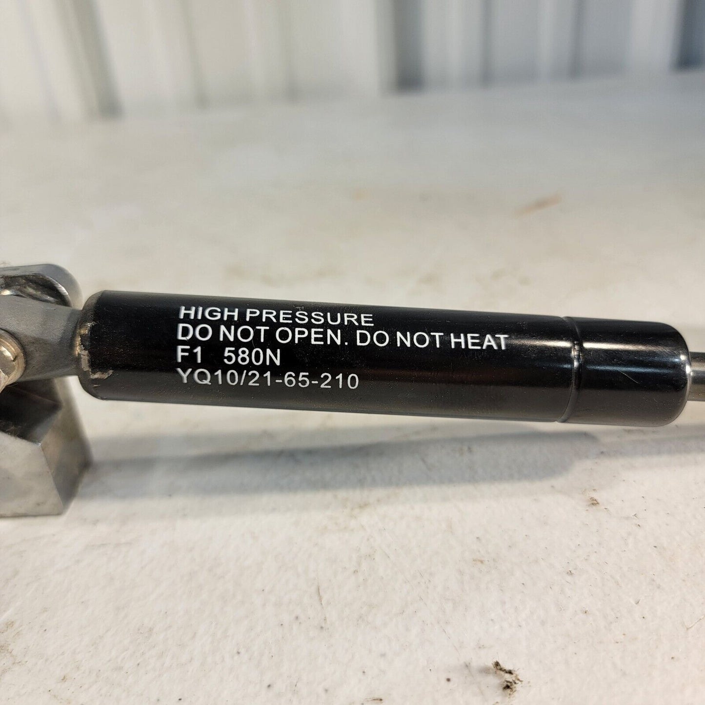 VacMaster YQ10/21-65-210 Shock, Vacuum Lid High Pressure Air Piston