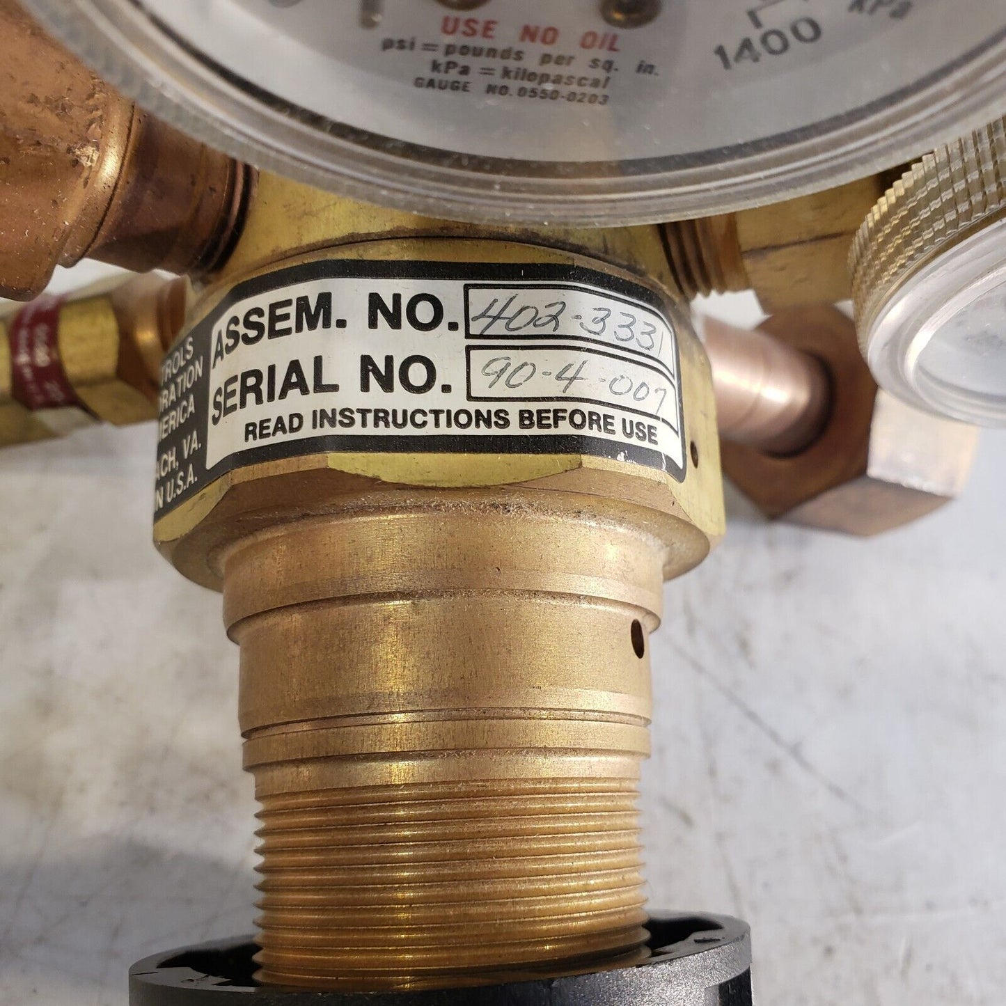 Concoa 400 Series 412-2331 Dual Gauge Pressure Regulator 200 PSI 4000 PSI