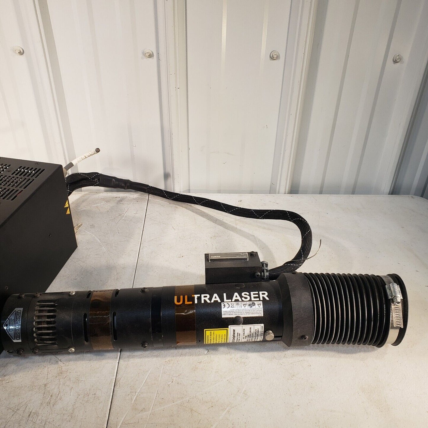 JDS Uniphase Ultra Laser 2218-010SLCPEB w/ Power Supply Controller 2110U-SLCPEB