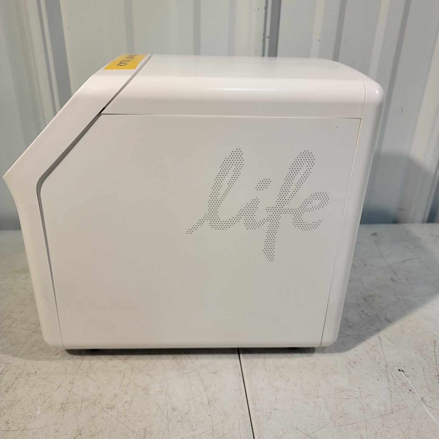 Applied Biosystems QuantStudio 3D Digital PCR System Life