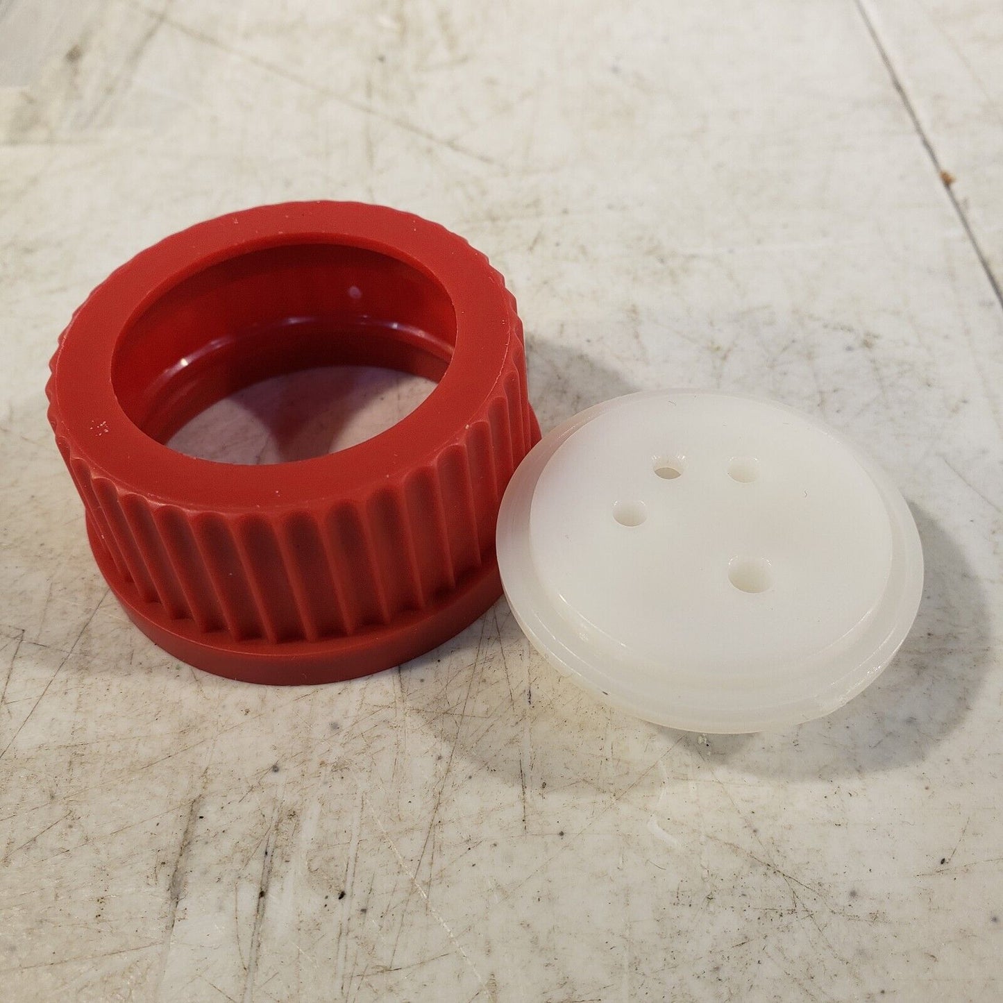Chrom Tech Upchurch A-620 Molded Bottle Cap Assembly 1/8 Teflon Plug