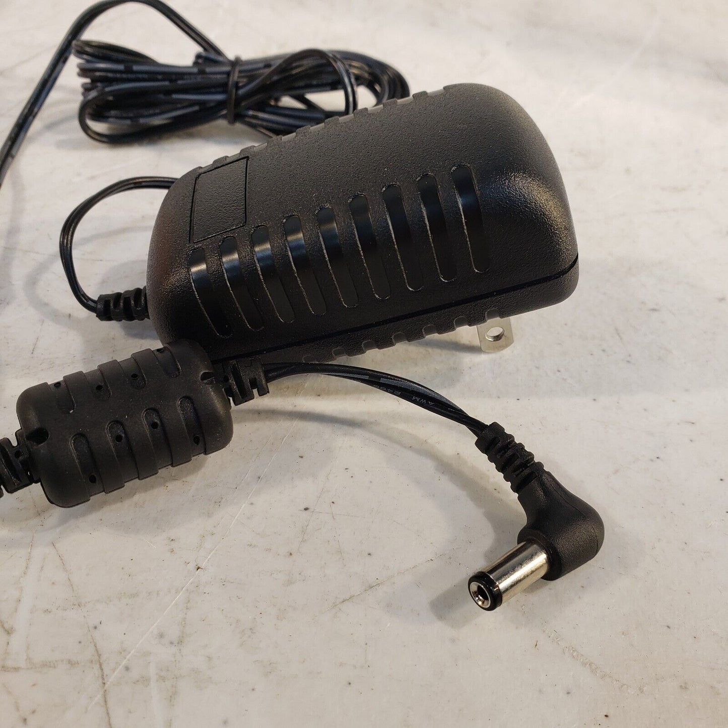Max Stream JP5P2-9V11-6F AC Adapter 9VDC, 1.1A Output, Barrel Connector