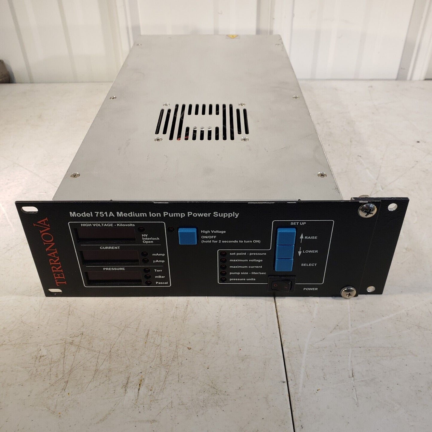 Terranova 751A Medium Ion Pump Power Supply 100-240VAC, 50-60Hz, 100VA