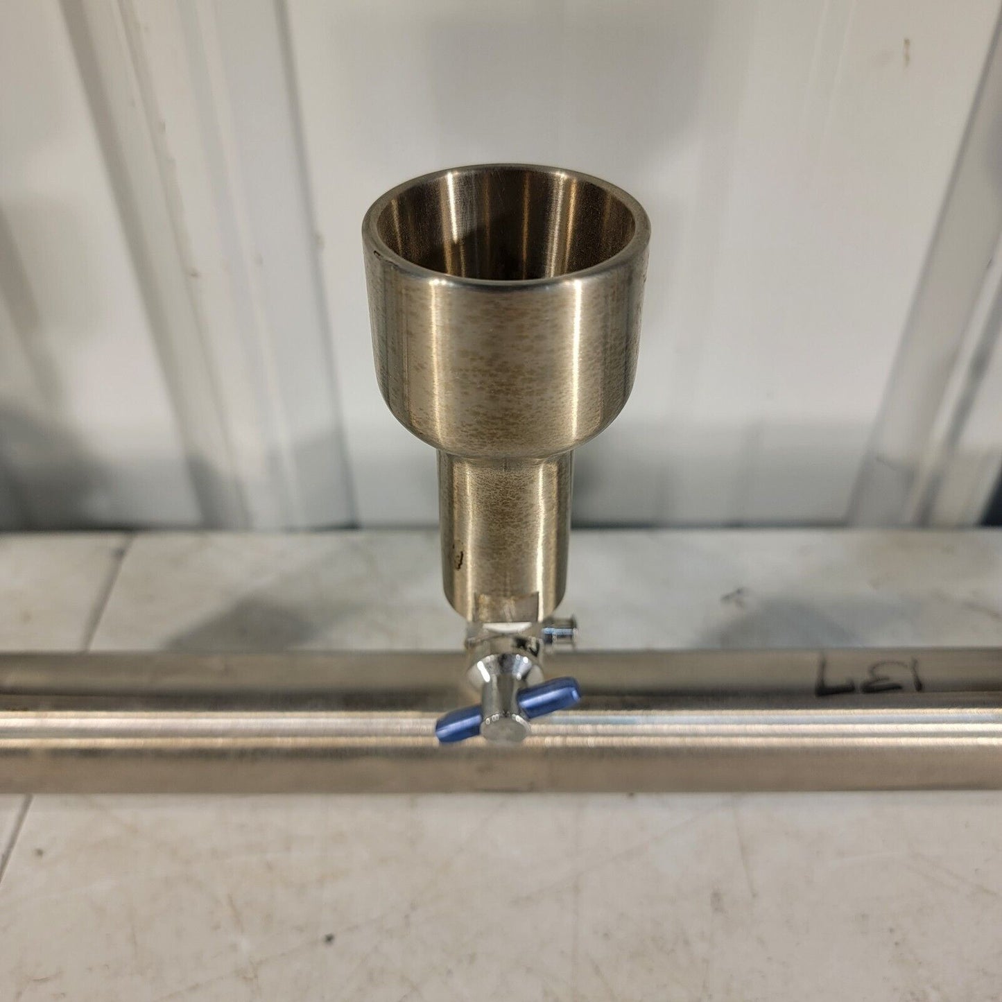Thomas 353330 Stainless Steel Vacuum Manifold 3-Way Valve 6-Place Cup 8 8b Stop