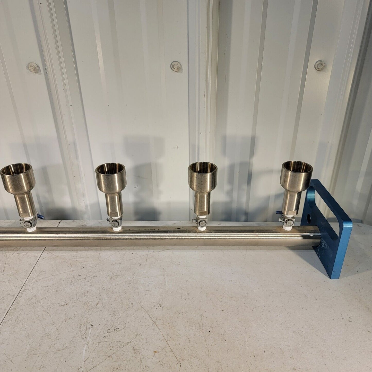 Thomas 353330 Stainless Steel Vacuum Manifold 3-Way Valve 6-Place Cup 8 8b Stop