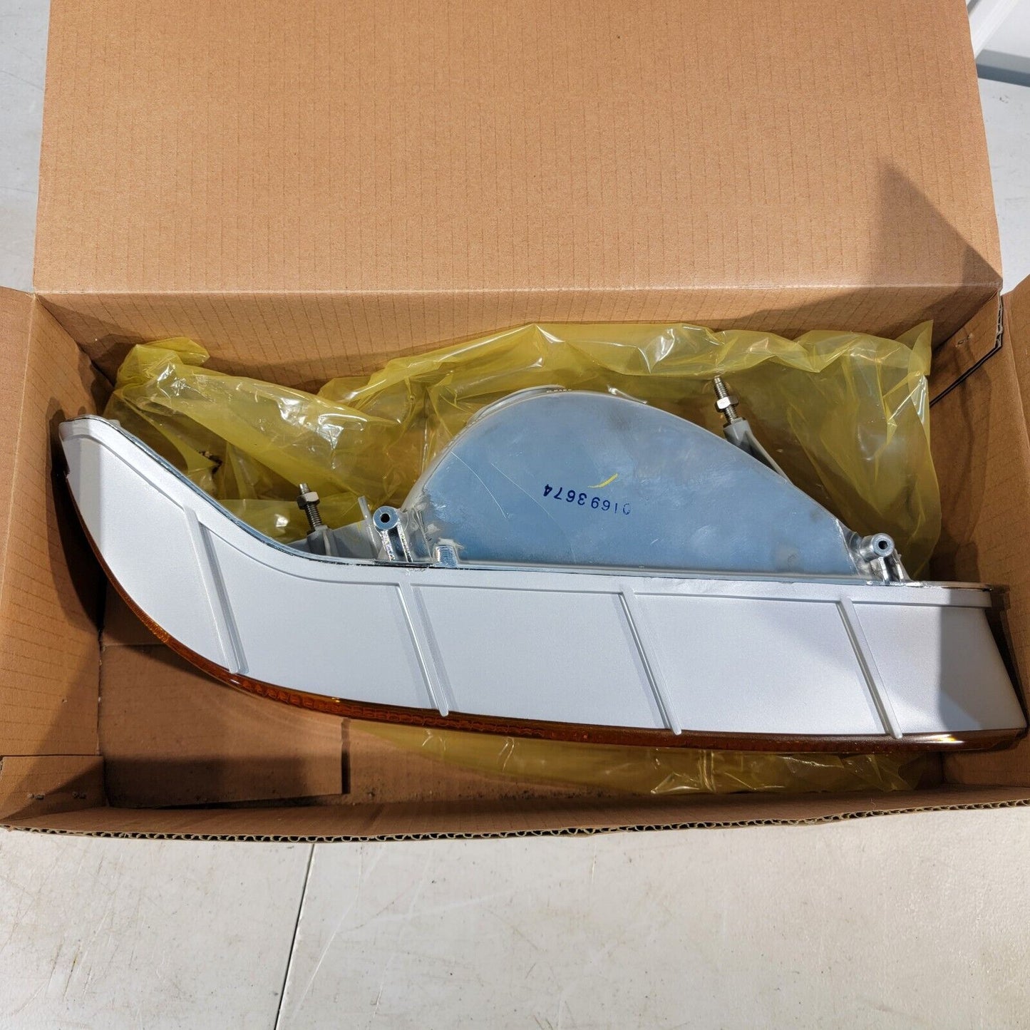 DEPO 08-331-1612 L-F Front Light Assembly LH 6801584