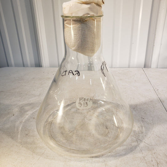 Pyrex Flask No. 4420 2800mL Fernbach-Style Culture Flask
