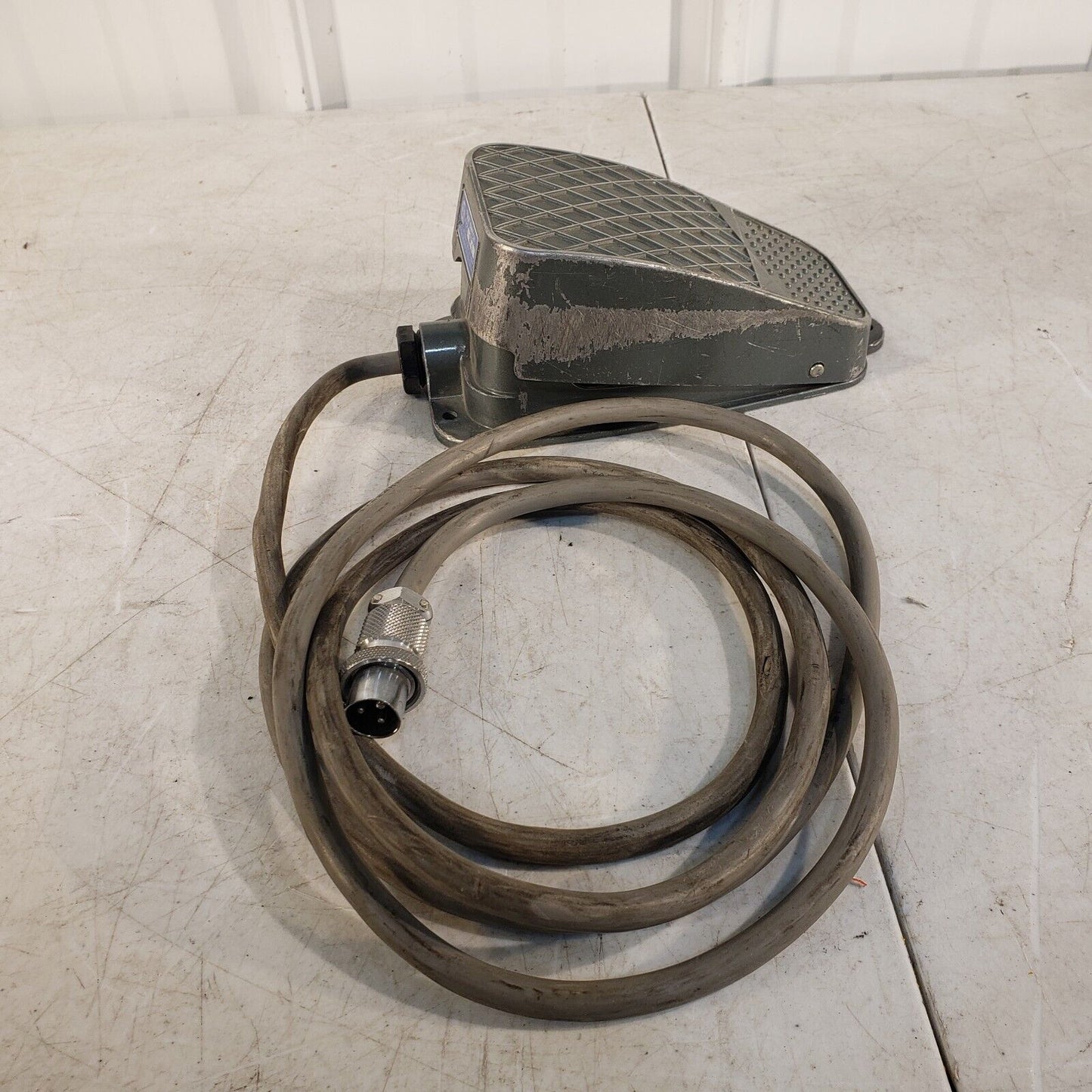 Kokusai Dengyo SF-1 General Purpose Foot Switch Type For StraPack RQ-8