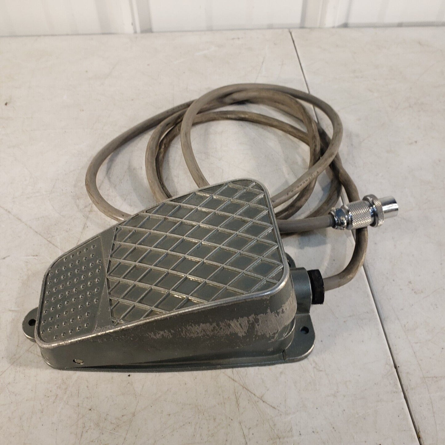 Kokusai Dengyo SF-1 General Purpose Foot Switch Type For StraPack RQ-8