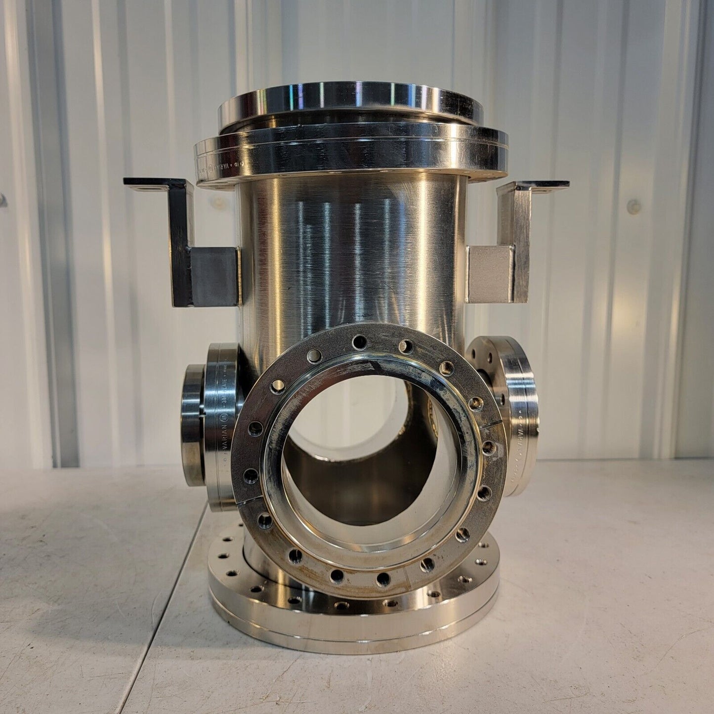 UHV 304 Stainless Steel Vacuum Chamber w 6 Conflat Flange Ports Varian 8" 6" 4.5