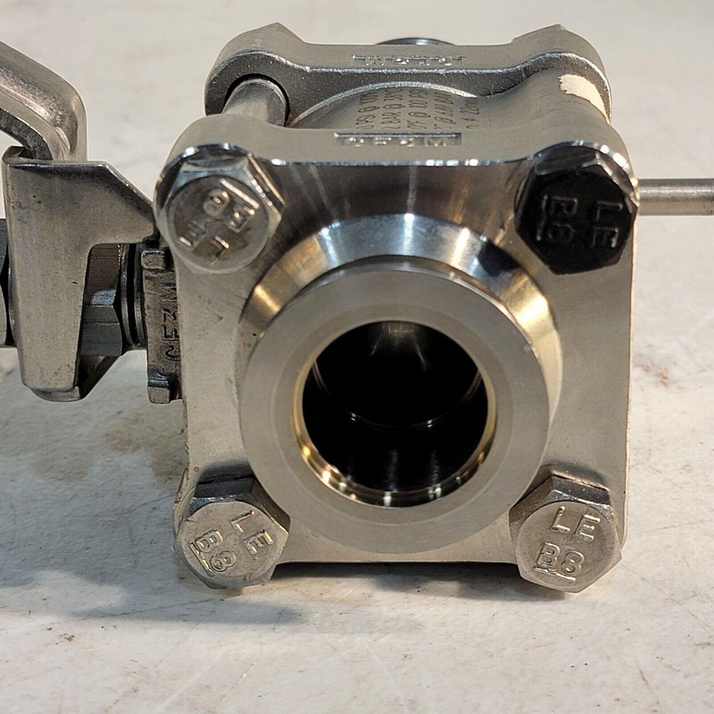 WHITEY SWAGELOK SS-65TSW16T Stainless Ball Valve KF25 NW25 Vacuum Flange