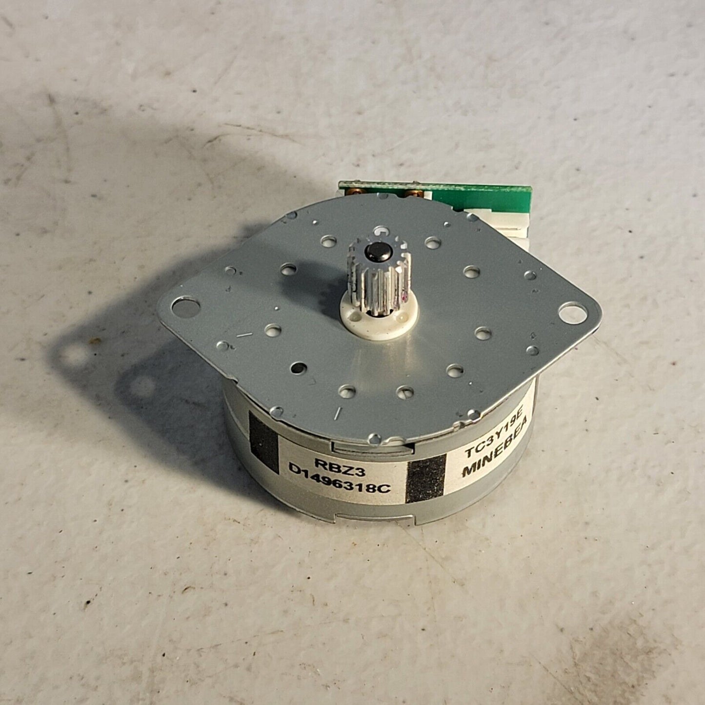 Minebea RBZ3 D1496318C Stepper Motor Replacement Part for RICOH Copier