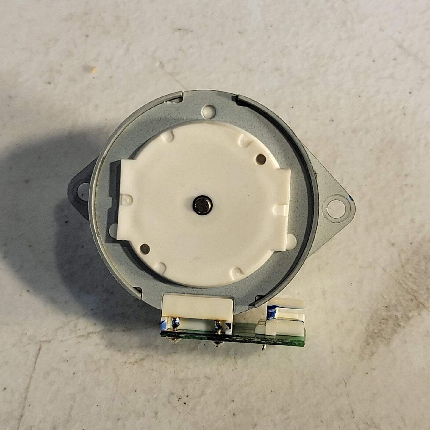 Minebea RBZ3 D1496318C Stepper Motor Replacement Part for RICOH Copier