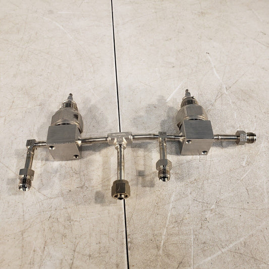 2x Nupro 6LV-DLBW4 666422 Valves, 1/4" Tubing and 1/4" Swagelok Ends High Vacuum
