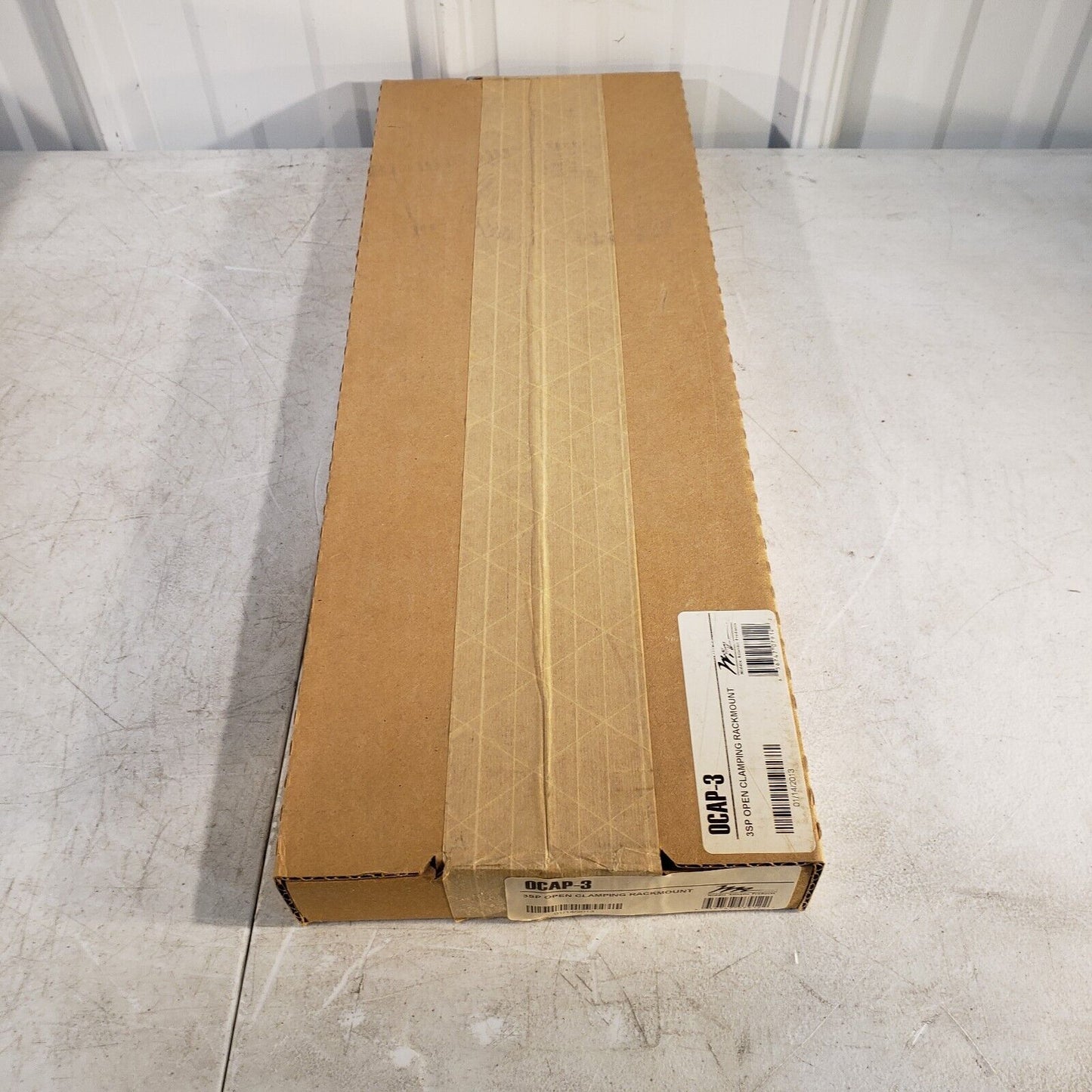 Middle Atlantic OCAP-3 Open Clamping Rackmount Shelf, Vented, New In Box