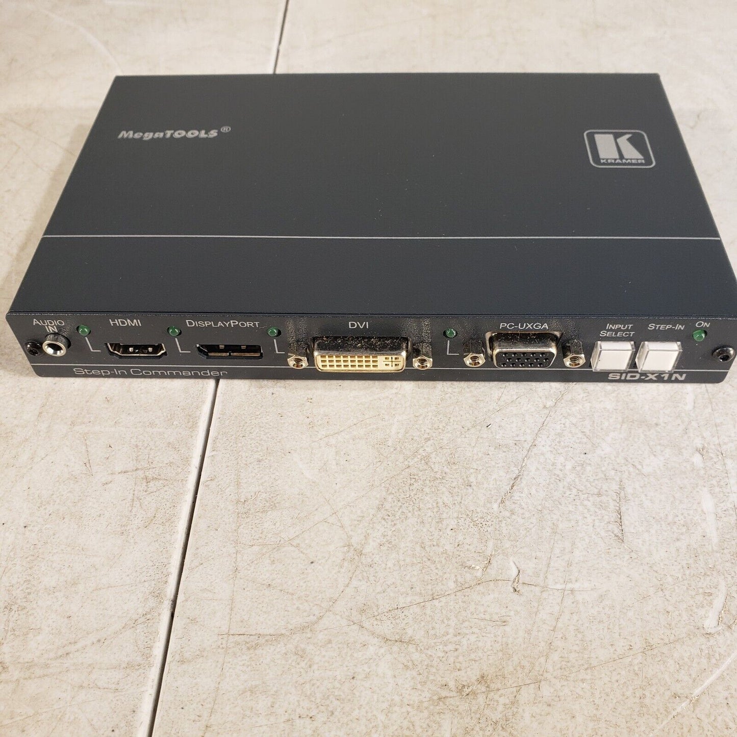 Kramer SID-X1N  HDMI DP DVI VGA Auto switcher cat5 extender TX & RX HD