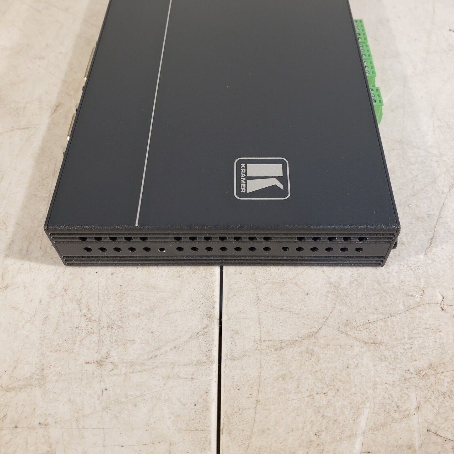 Kramer SID-X1N  HDMI DP DVI VGA Auto switcher cat5 extender TX & RX HD