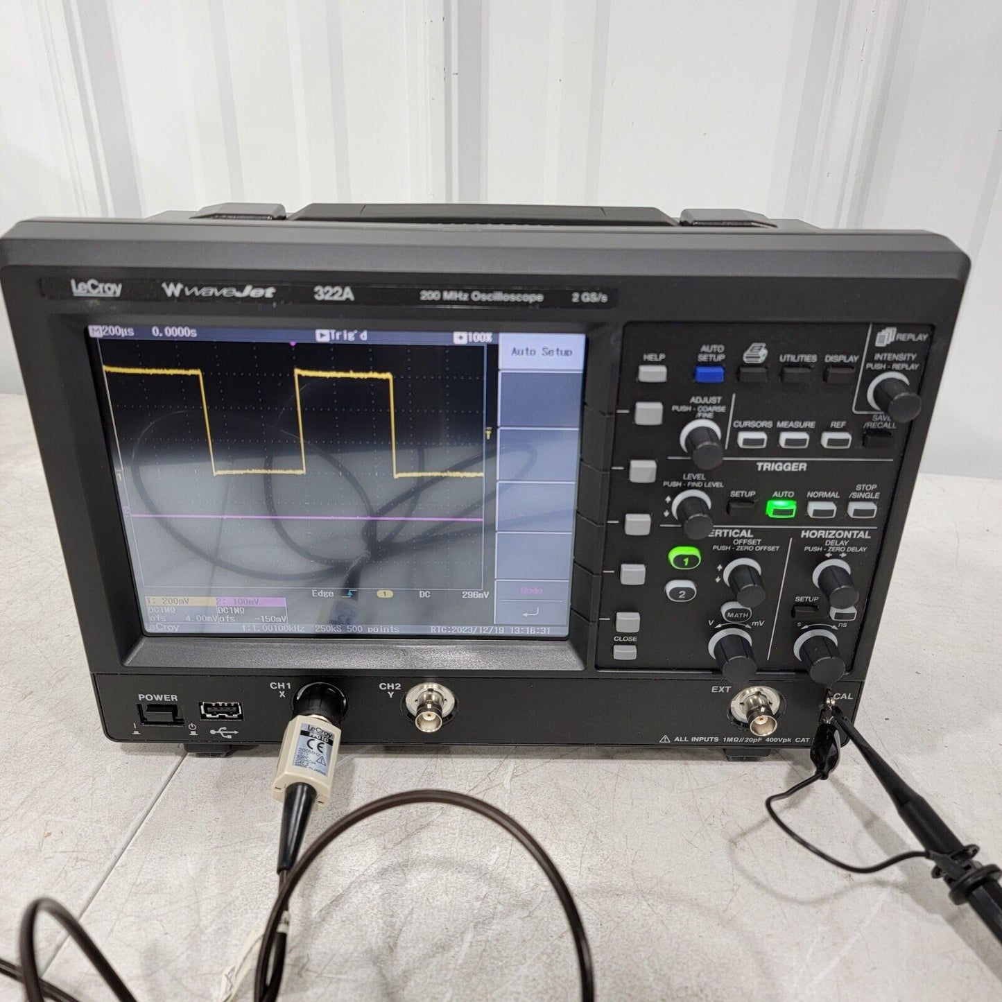LeCroy WaveJet 322A 200 MHz Digital Oscilloscope 2 GS/s w 2x Probes, Software