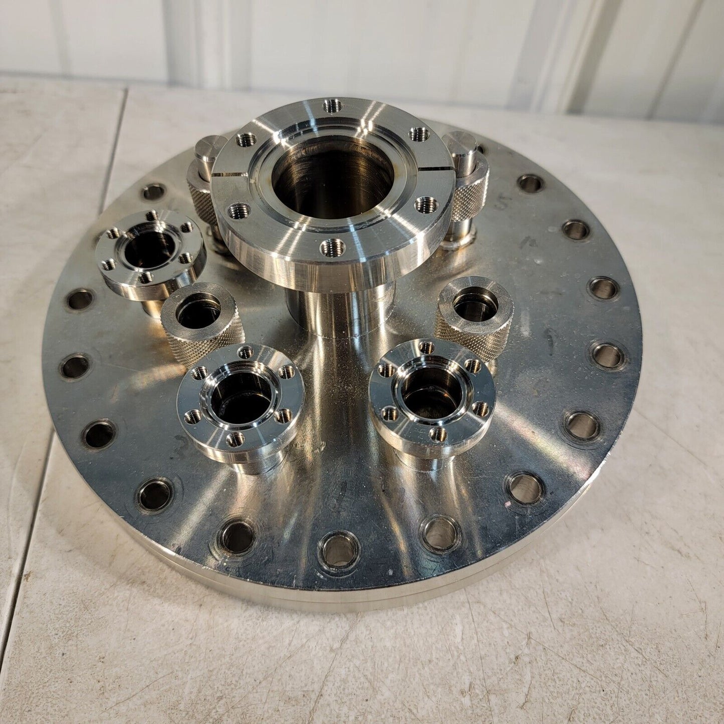 DN160CF 8" CF UHV Flange Adapter Manifold 3x 1.33", 1x 2.75", 4x 1/2" Ultratorr