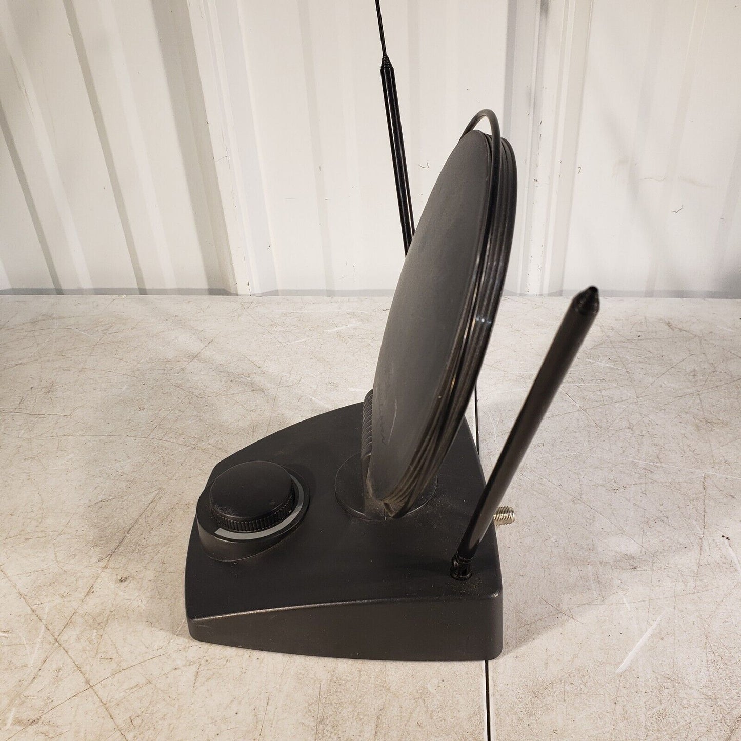 Magnavox MANT300  Smart Amplifier, Indoor Antenna With Gain Controller