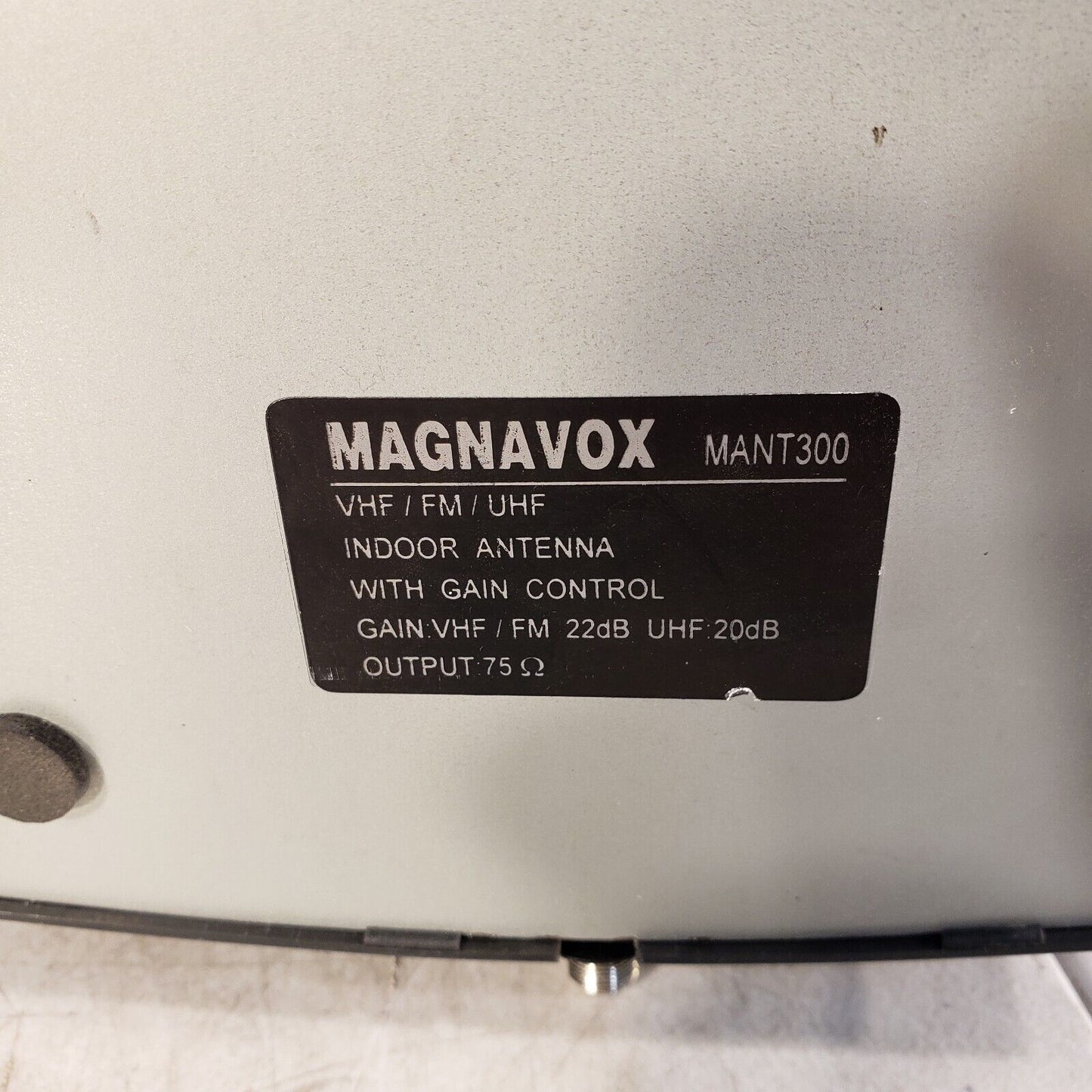 Magnavox MANT300  Smart Amplifier, Indoor Antenna With Gain Controller