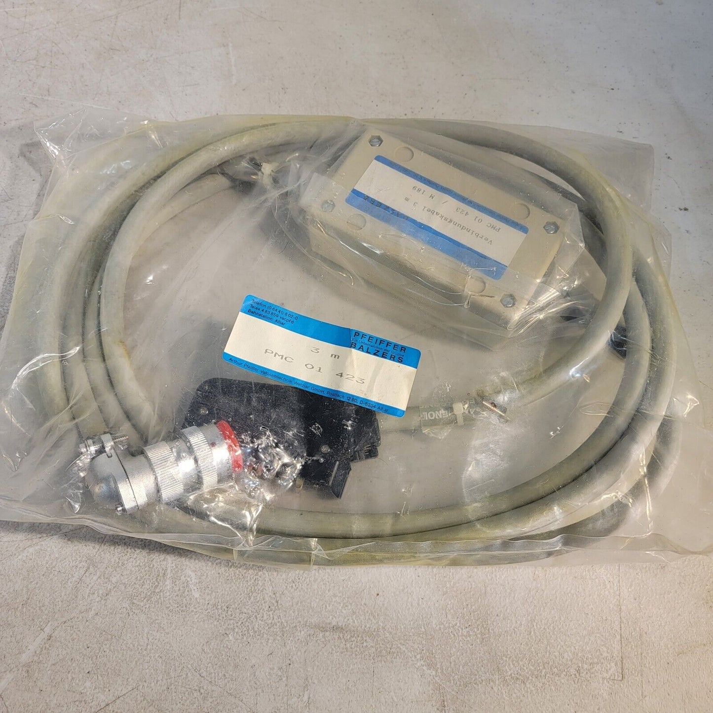 Pfeiffer Balzers PMC 01 423 PMC01423 Turbo Pump Vacuum Control Cable Adapter 3m