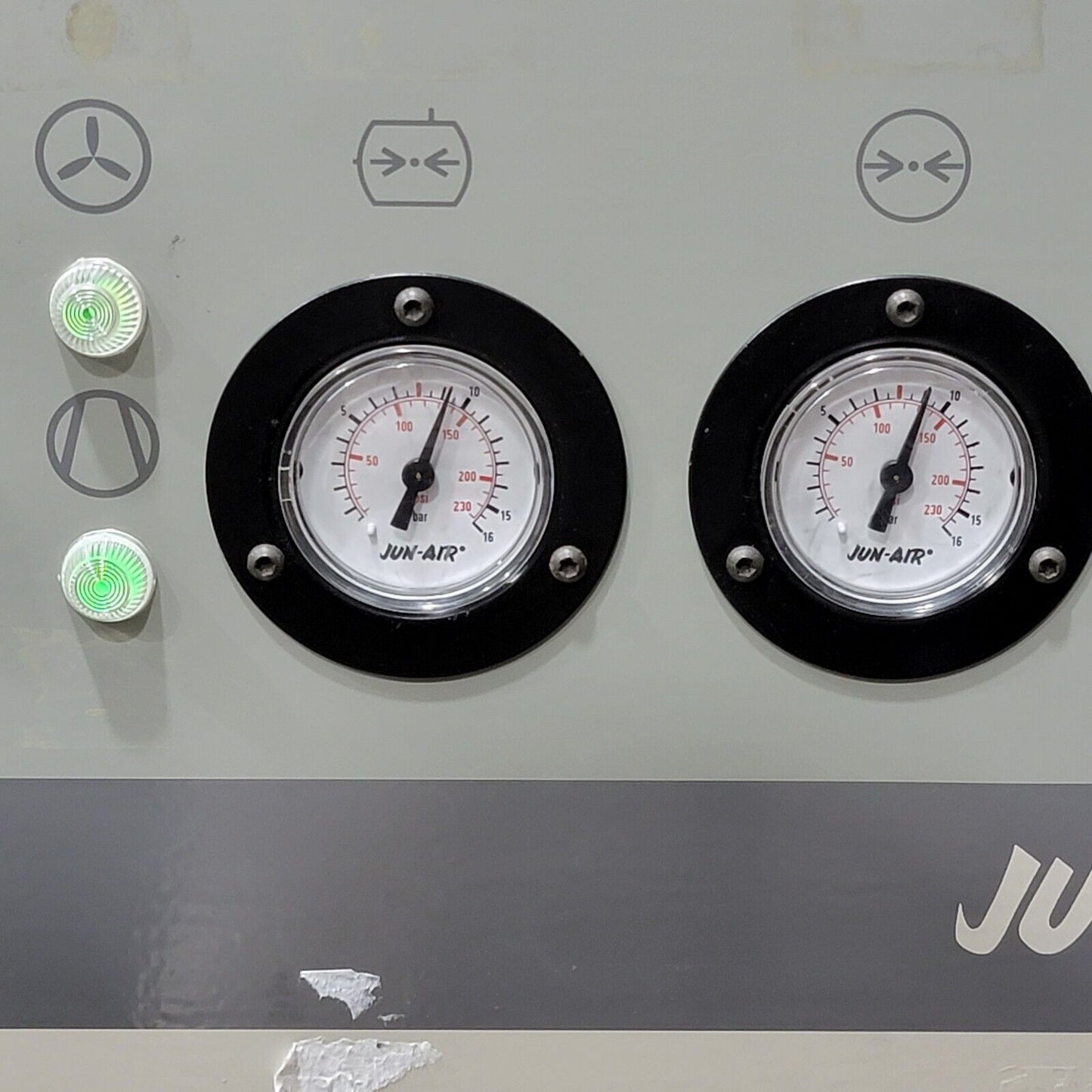 Tested Works- Jun-Air 2000-25M Oil-free Lab Air Compressor 120PSI 25-Liter 240v