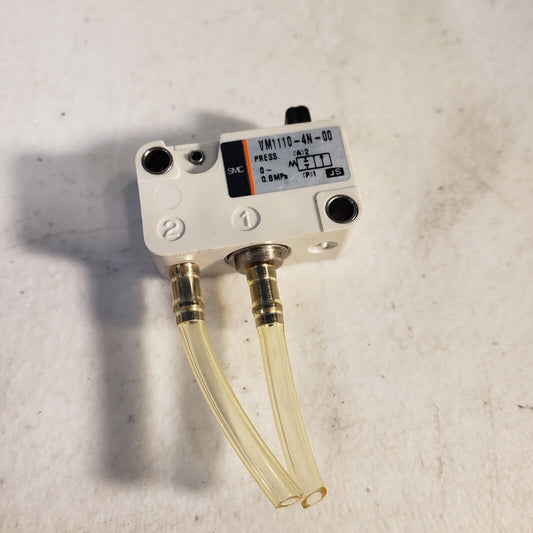 SMC VM1110-4N-00 Mechanical Poppet Valve 0.8MPa 2 Port