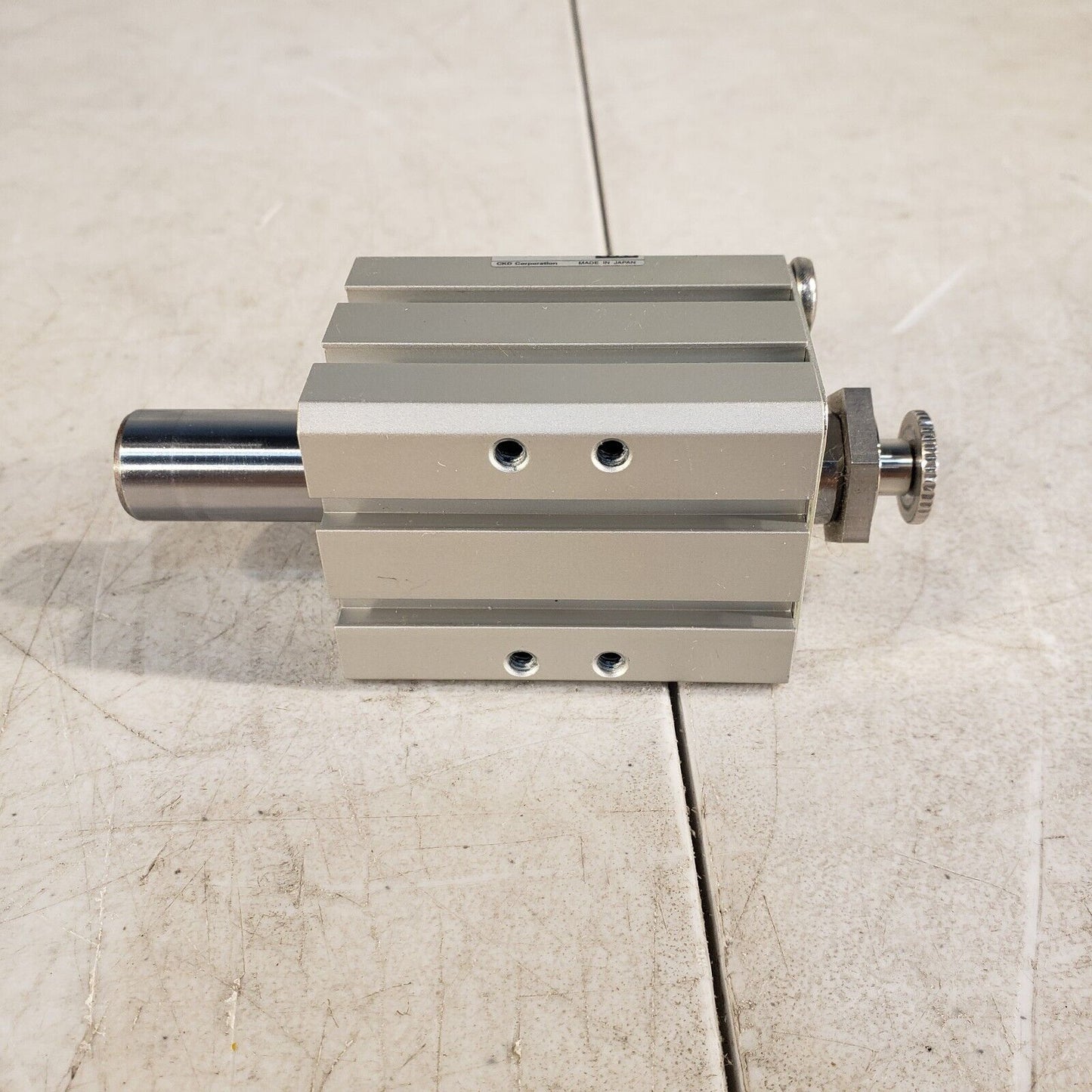 CKD Corp SSD-DO-32-30-FL314492 Pneumatic Cylinder
