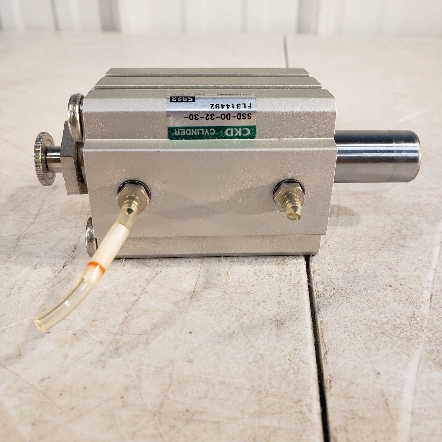 CKD Corp SSD-DO-32-30-FL314492 Pneumatic Cylinder
