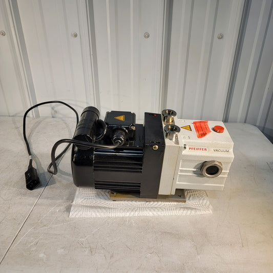 READ Pfeiffer DUO 2.5 PK D41 055 C Rotary Vane Vacuum Pump Roughing Backing Pump