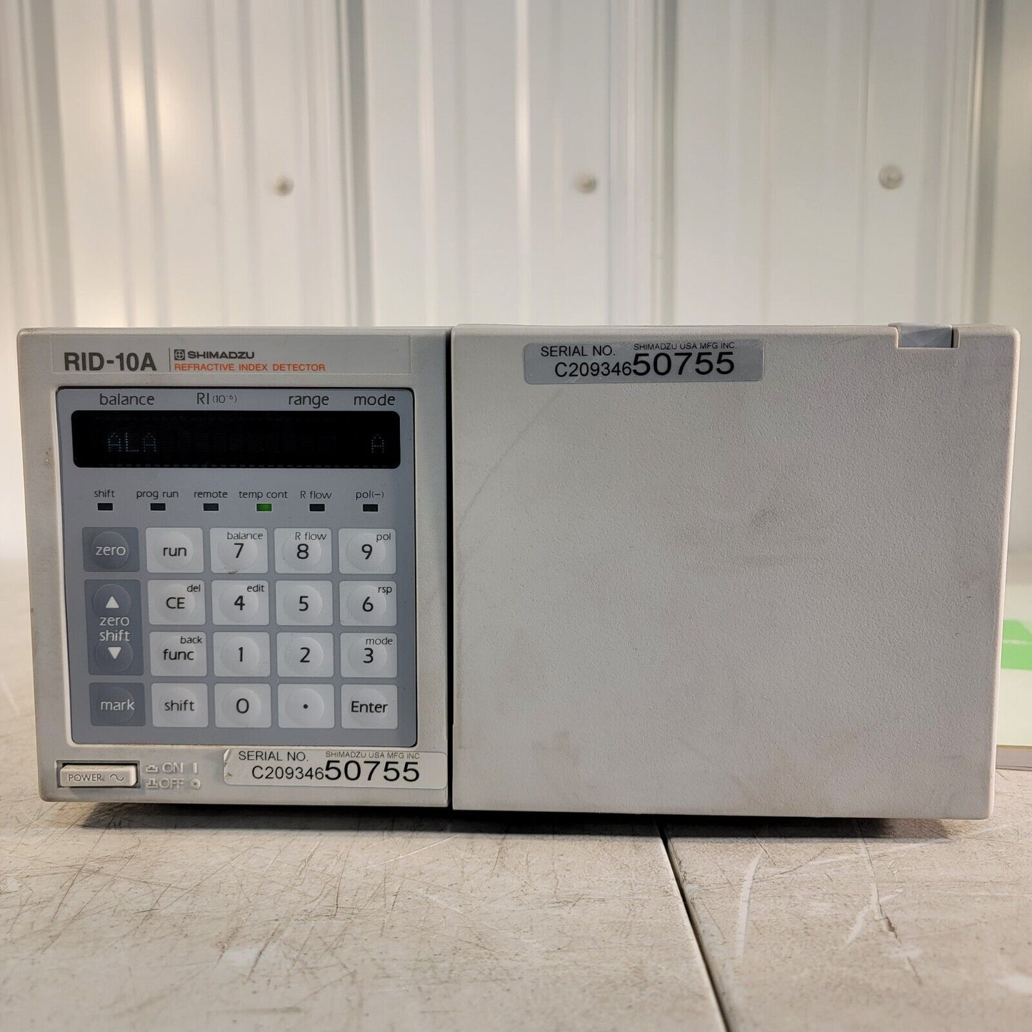 Shimadzu RID-10A Refractive Index Detector 228-45095-32 w/ Manual