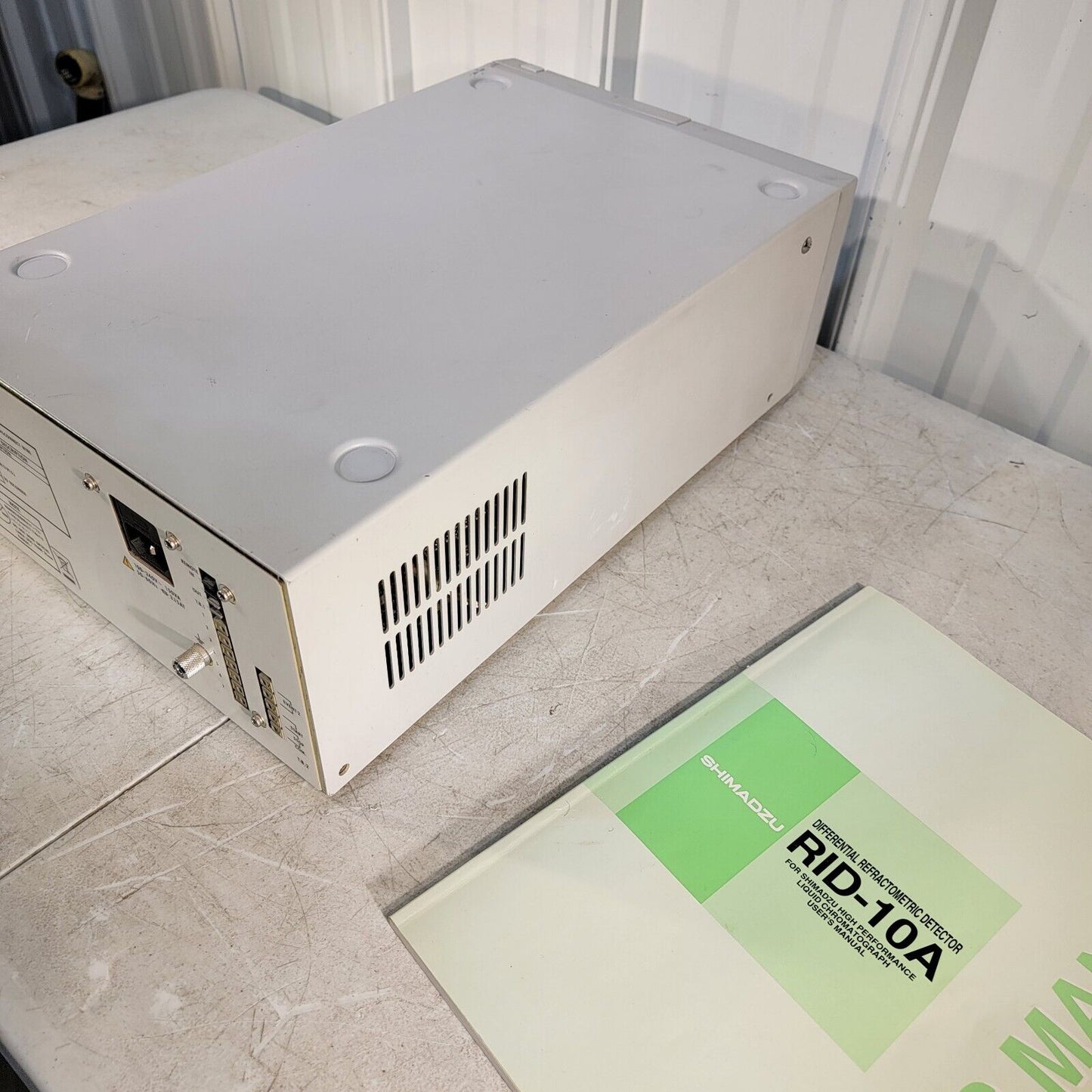 Shimadzu RID-10A Refractive Index Detector 228-45095-32 w/ Manual