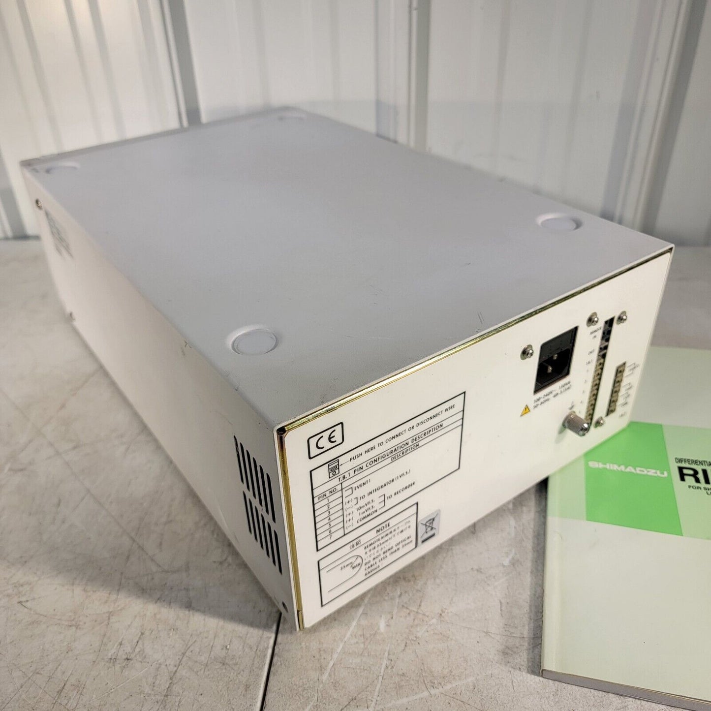 Shimadzu RID-10A Refractive Index Detector 228-45095-32 w/ Manual