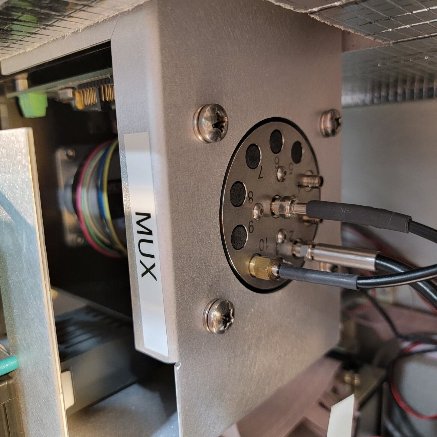 Metrohm Foss XP-2400 XDS NIRS NIR Process Analyzer 60061170 w/ Manual