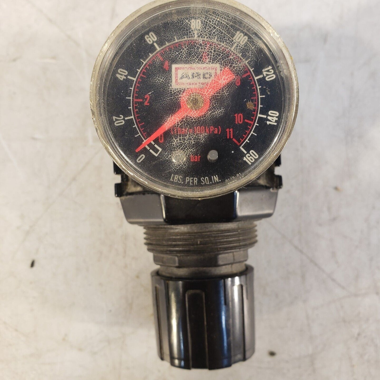 ARO R27241-100 Pneumatic Air Regulator w/ 160 PSI Gauge 1/2" NPT 200 PSI Max