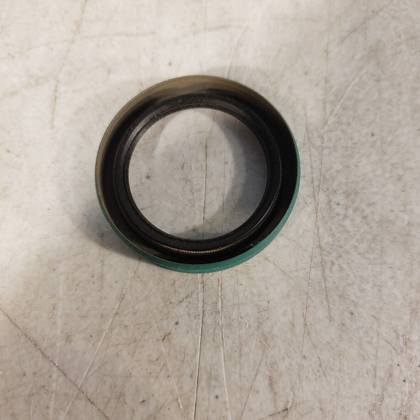 CR 11605 Oil Seal 30x40x7 CRW1 R 085311010092