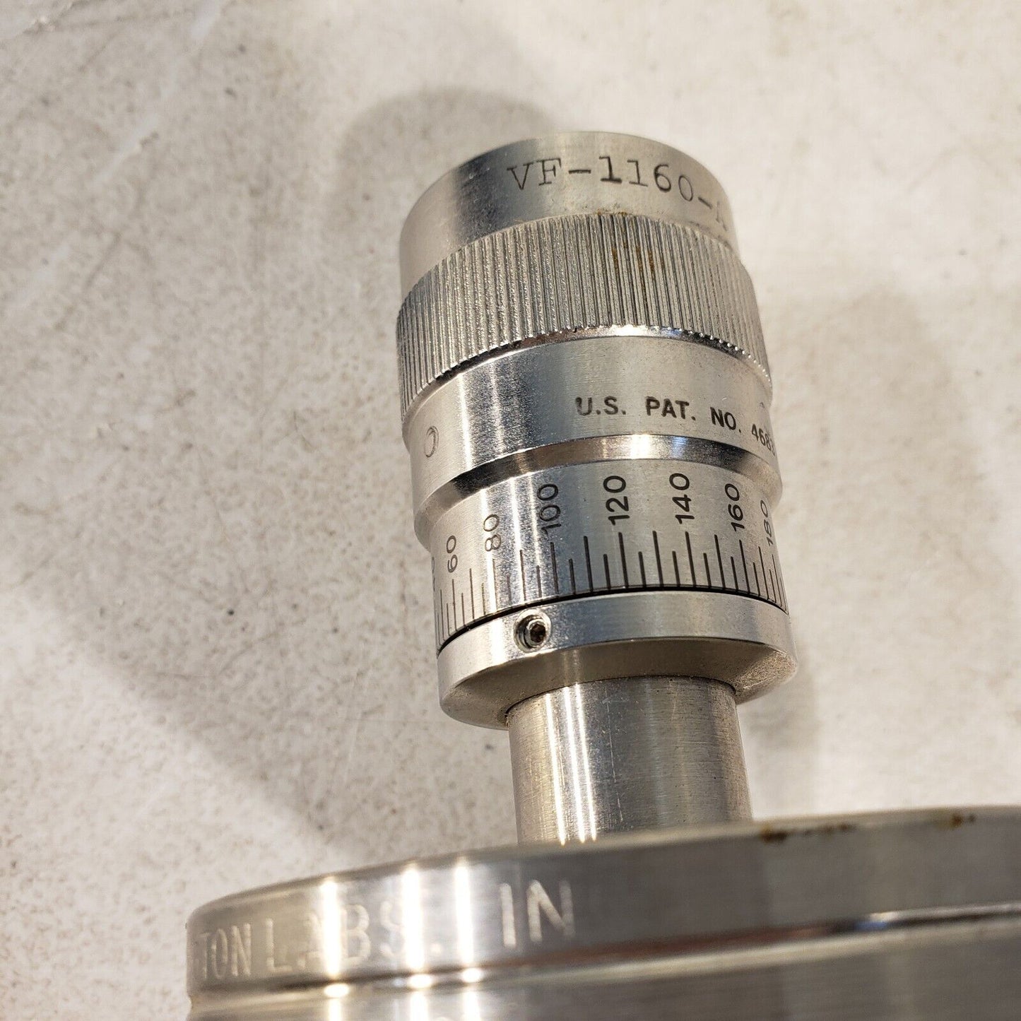 READ - Huntington VF-1160-A DN35CF 2.75" CF Conflat Rotary Feedthrough