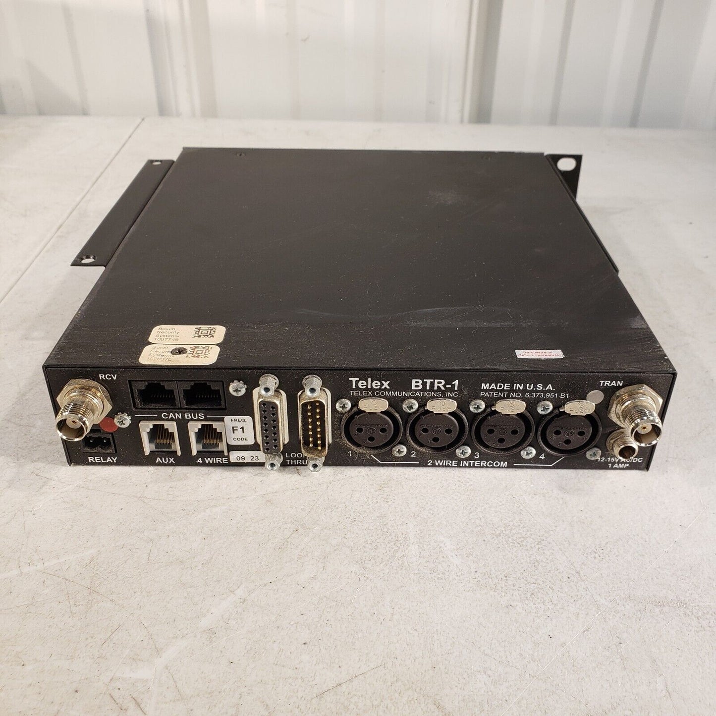 Telex RadioCom BTR-1 Wireless Intercom UHF Wireless Frequency Agile Ba ...