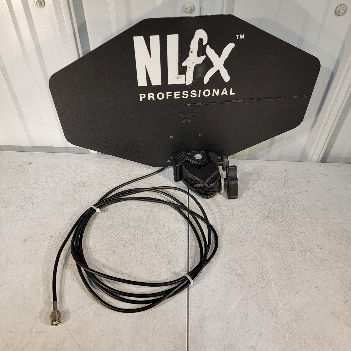 Telex ALP-700 Bi-Directional Antenna Assembly RF (470 to 760MHz) w/ Cable