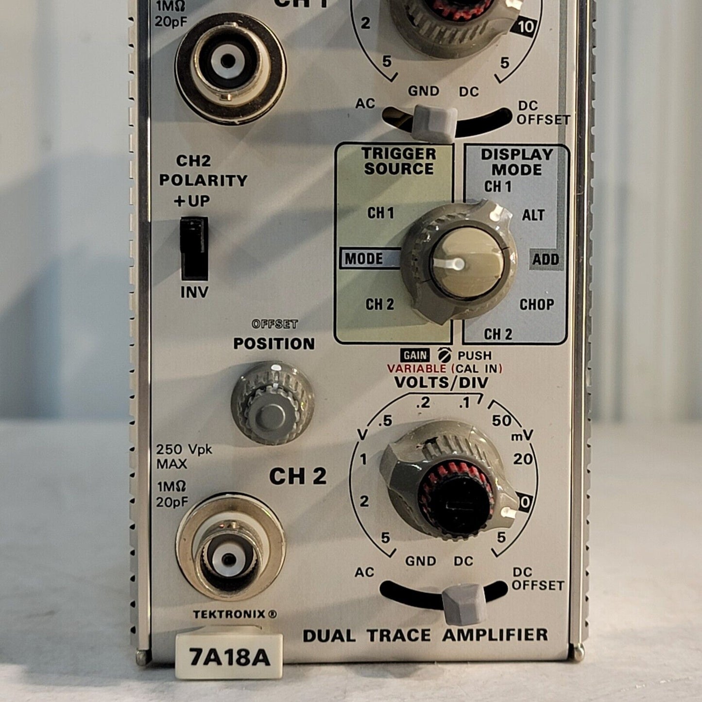 Tektronix 7A18A Dual Trace 75MHz Amplifier Oscilloscope Plug-In Module